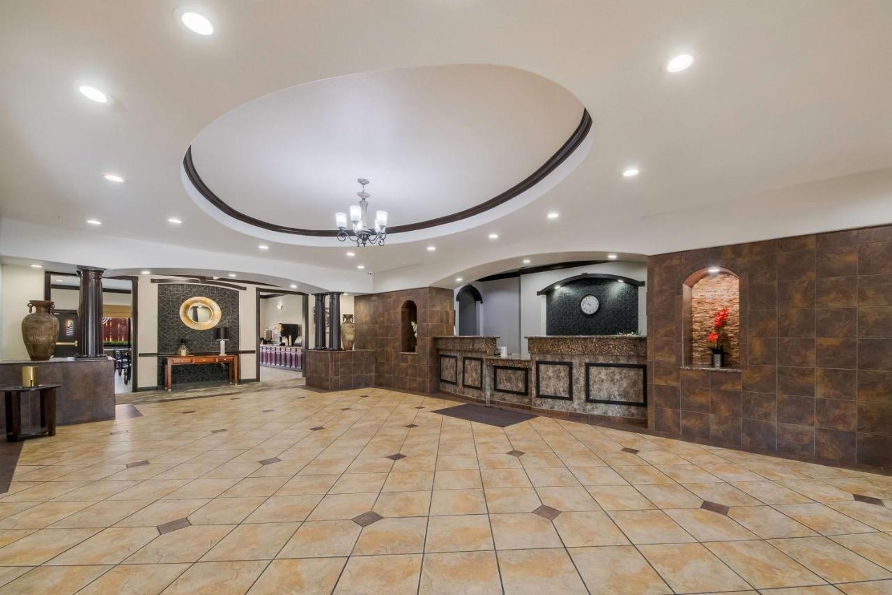 Surestay Plus Hotel By Best Western Near Seaworld San Antonio Exteriör bild